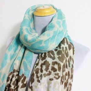 🟪Black and teal cheetah print lightweight scarf